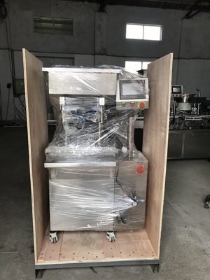 Mpa automático de la máquina de embotellado de 2000bph 1.5kw 0,6 para el bajo consumo de energía del champú